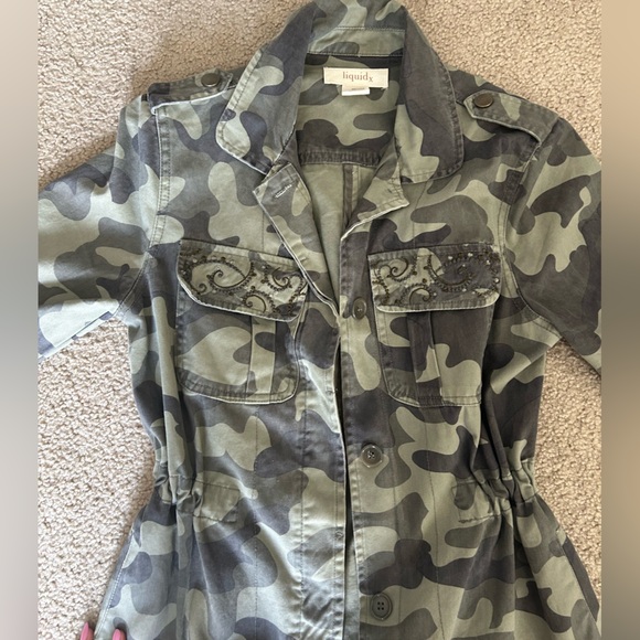 Camo jacket- new without tags - Picture 2 of 4